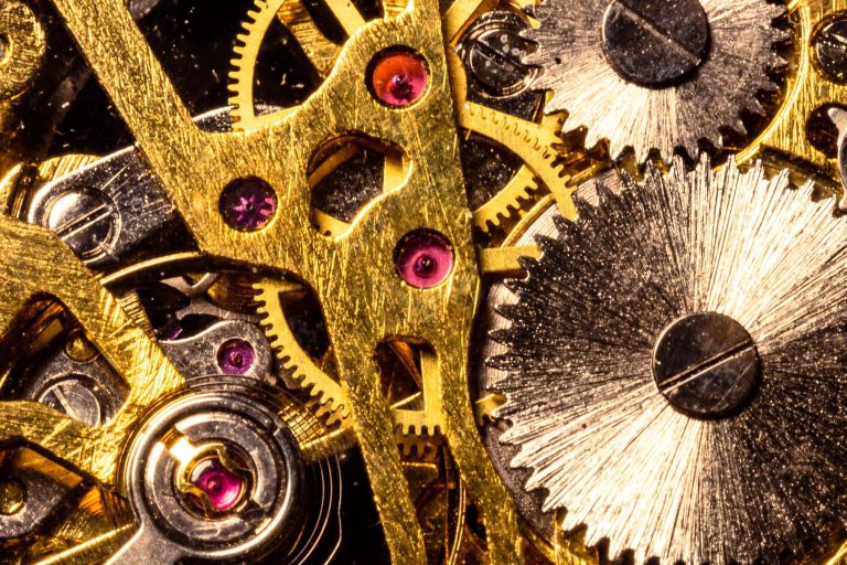 tecniche di lavorazione e trattamento superficiale nella meccanica di precisione